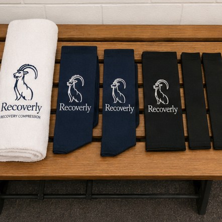 Customized compression socks for endurance clubs and teams